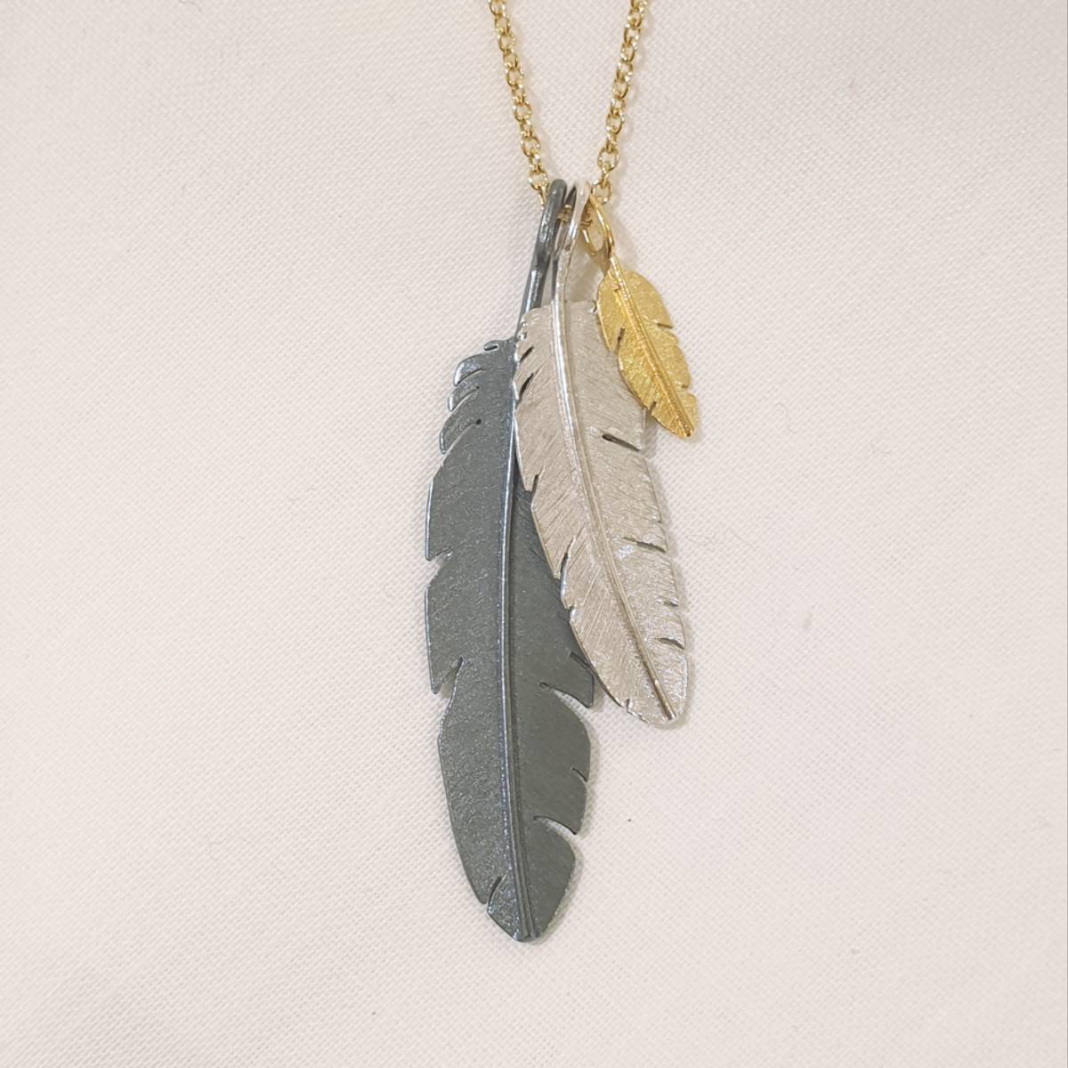 Feather anheng, sølv medium