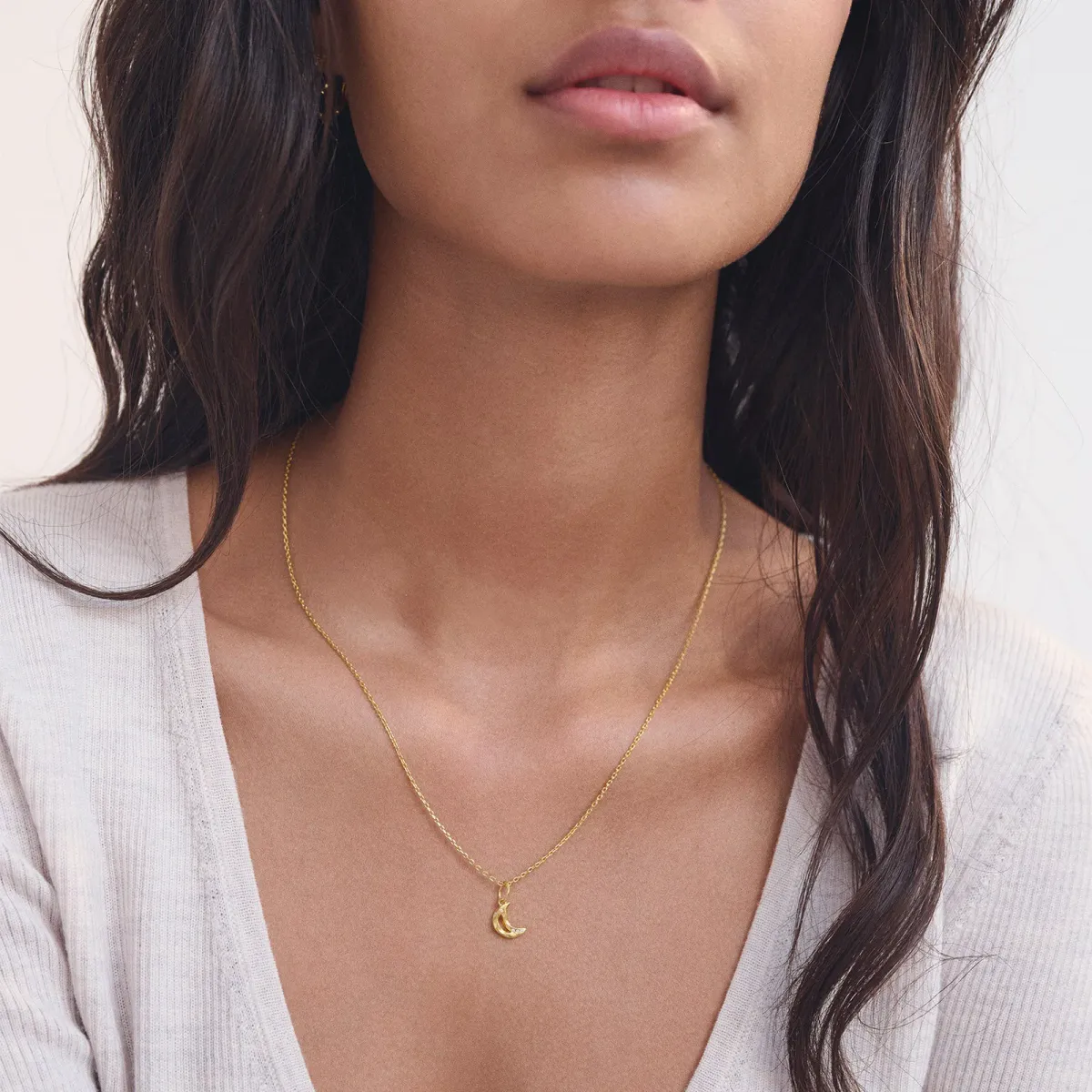 Change Pendant, Maanesten